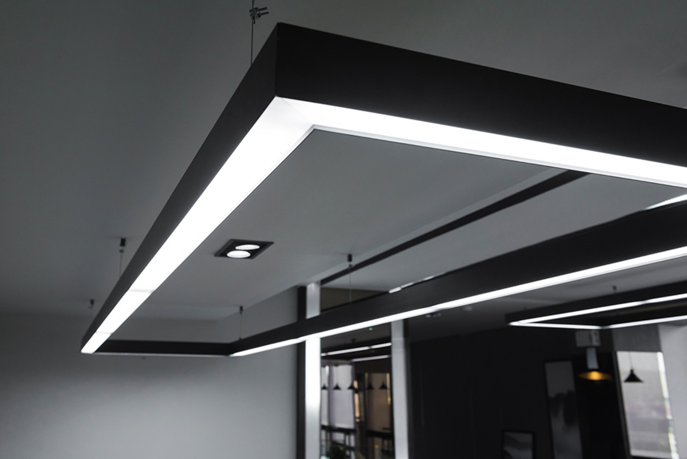 LED-Beleuchtung bei Peiker + Heil Elektrotechnik GmbH in Schlitz